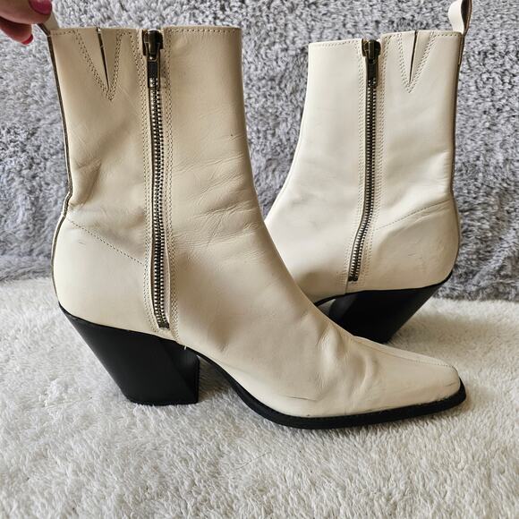 ASOS Women's Leather Angled Heeled Chelsea Ankle Bootie Size 10 White Side Zip - Picture 8 of 12